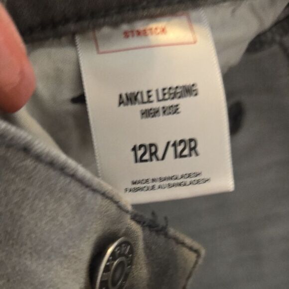 Express Charcoal Denim Pants - Picture 6 of 6